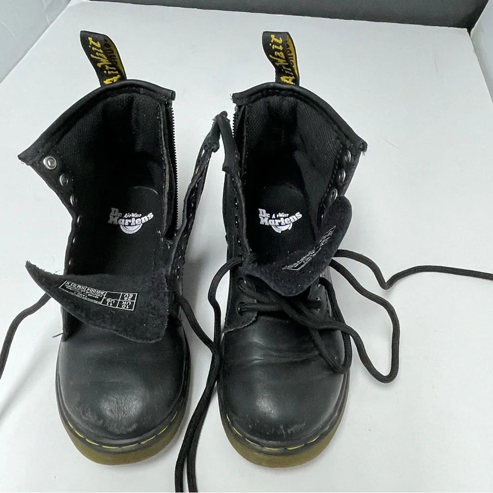 Dr.Martens Boys Boots Size US 11 Black Lace Up‎ Bouncing Soles Side Zip Winter
